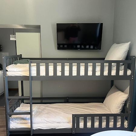 Aparthotel W Dolinie Stawow Zator By Housine Las Δωμάτιο φωτογραφία
