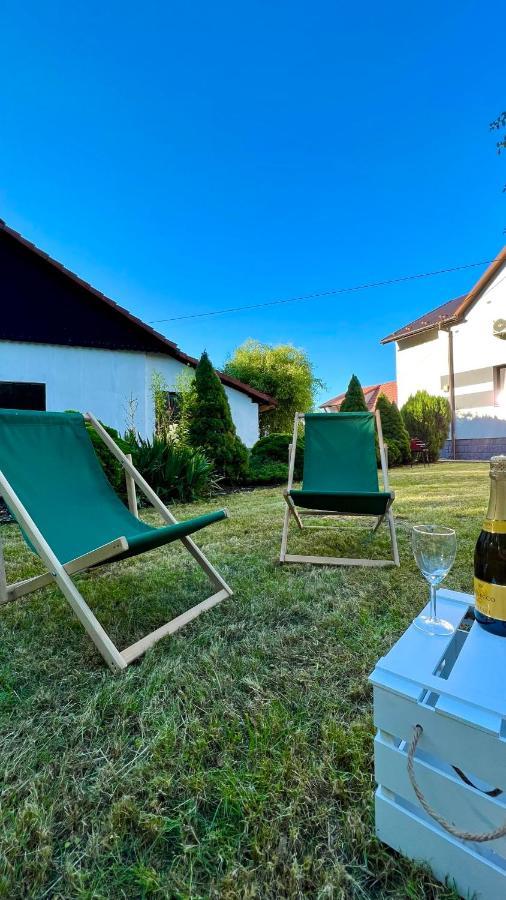 Aparthotel W Dolinie Stawow Zator By Housine Las Εξωτερικό φωτογραφία