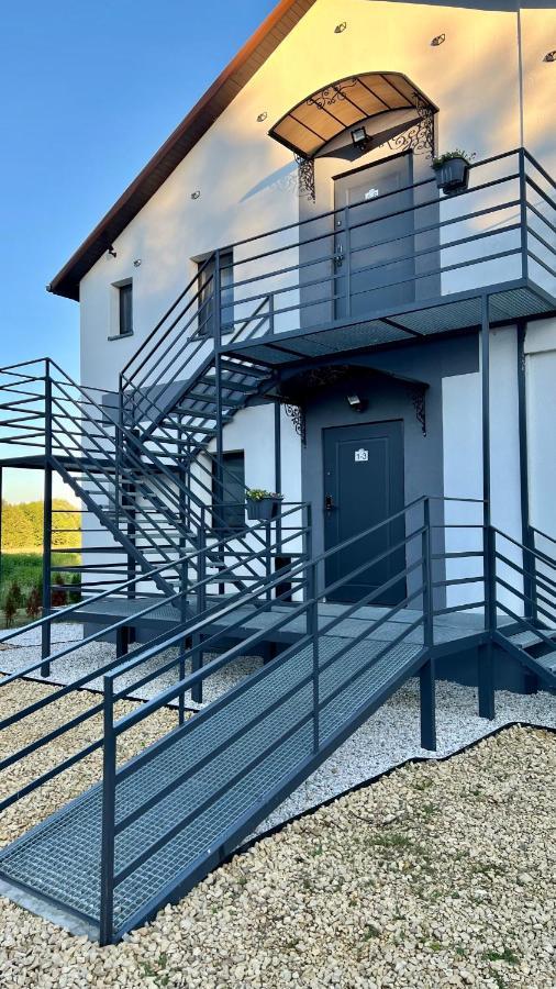 Aparthotel W Dolinie Stawow Zator By Housine Las Εξωτερικό φωτογραφία