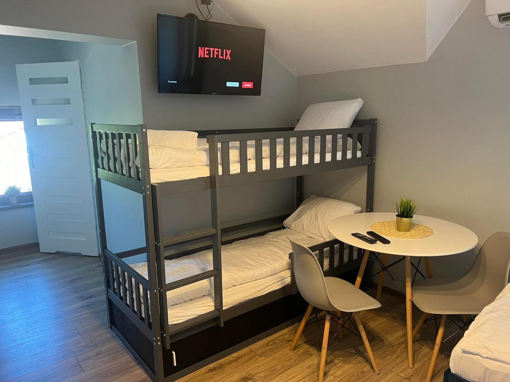 Aparthotel W Dolinie Stawow Zator By Housine Las Δωμάτιο φωτογραφία